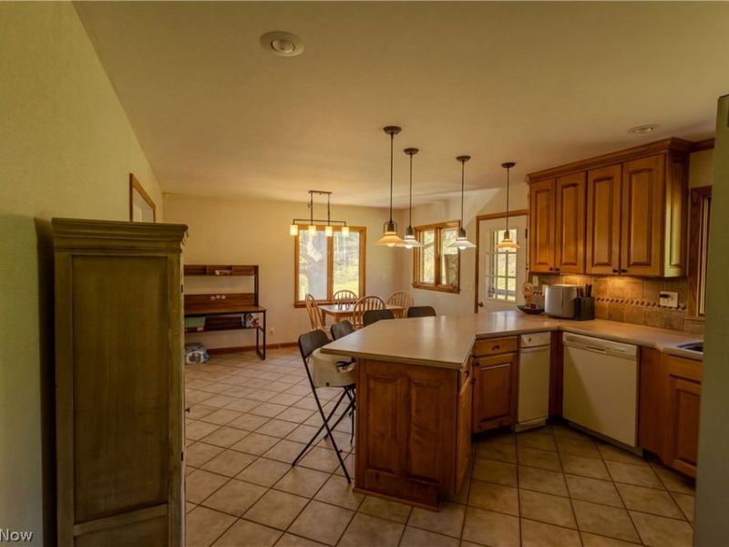 100 Crestwood Circle, Marietta, OH 45750 Photo 11