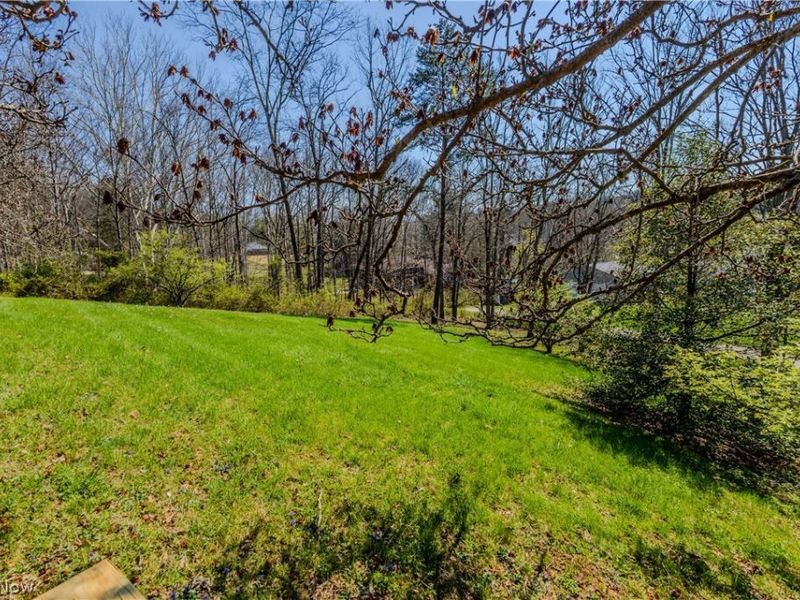 100 Crestwood Circle, Marietta, OH 45750 Photo 40