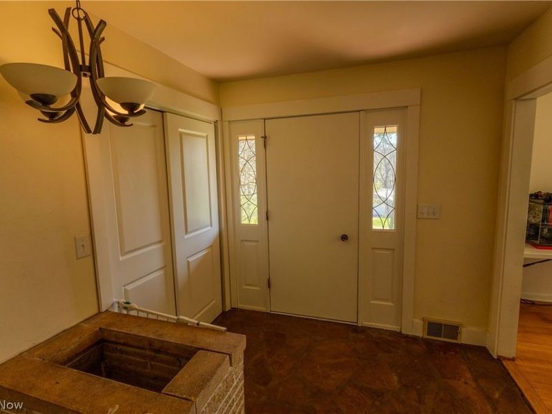 100 Crestwood Circle, Marietta, OH 45750 Photo 5