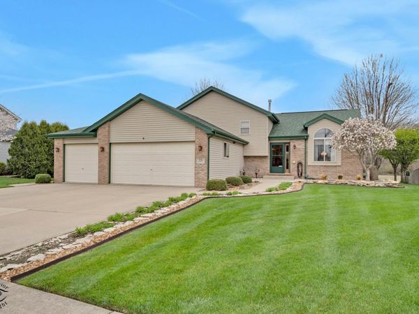 226 Hancock Drive , New Lenox, IL 60451