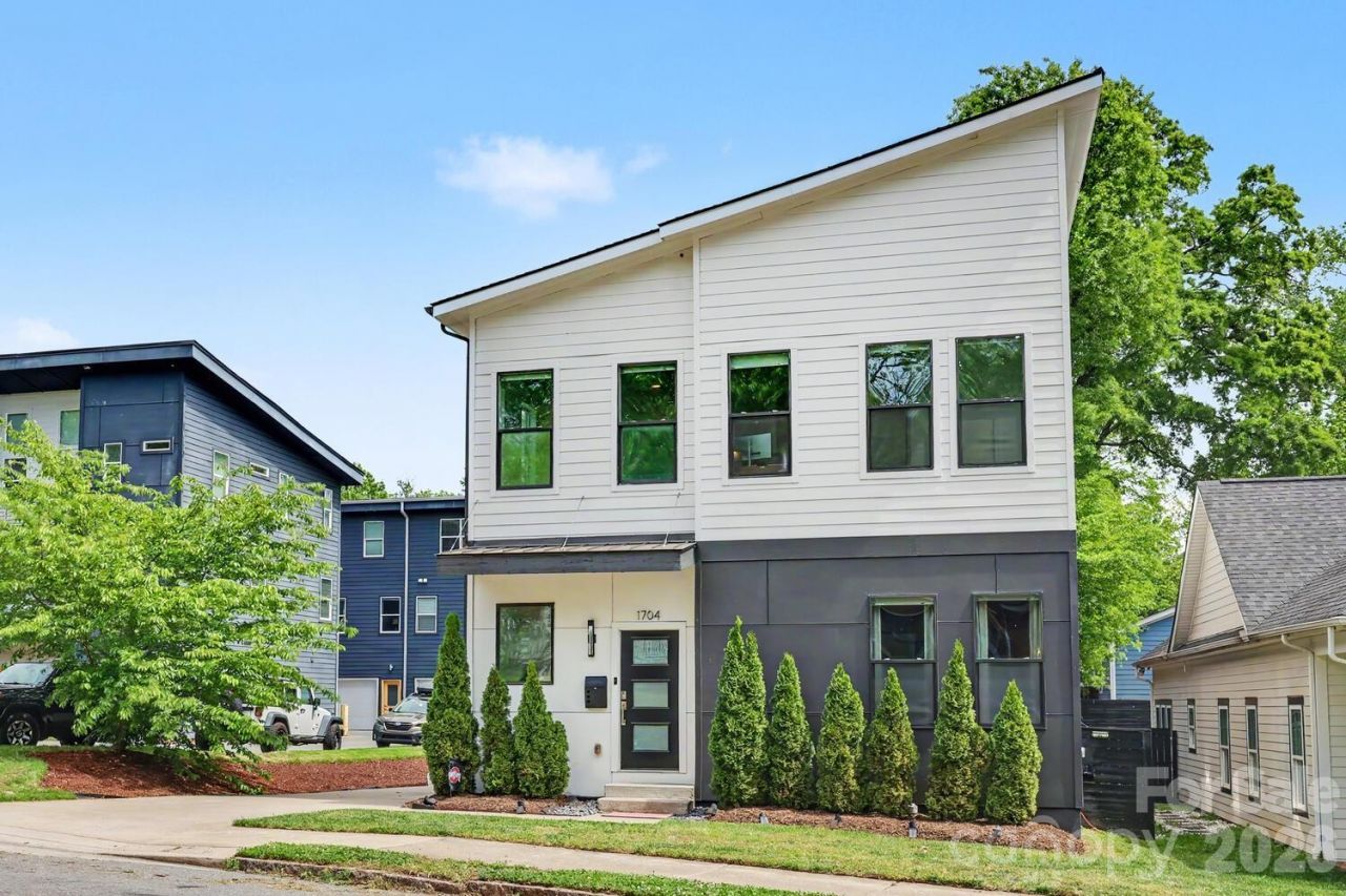 1704 Pegram Street, Charlotte, NC 28205 Main Photo