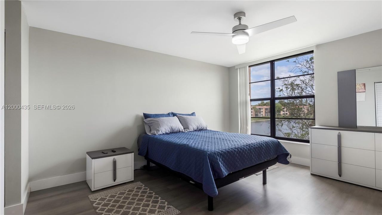 6231 Coral Lake Dr, Unit 307, Margate, FL 33063 Photo