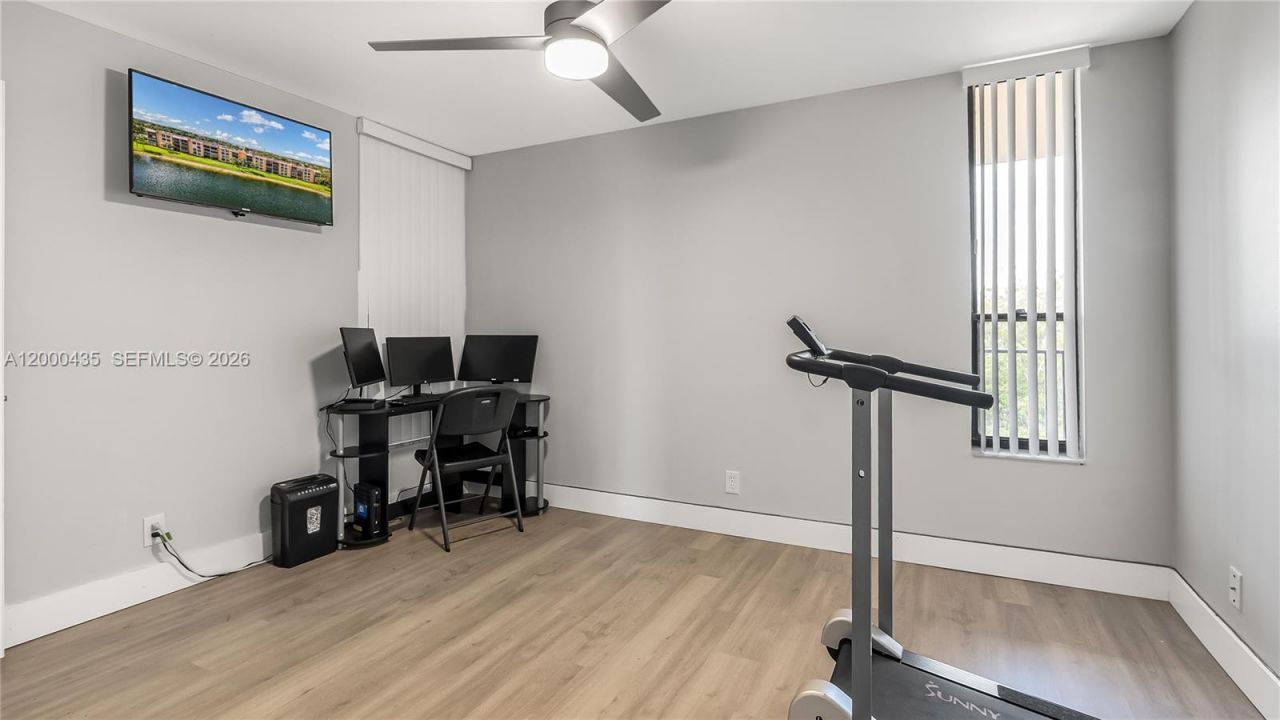 6231 Coral Lake Dr, Unit 307, Margate, FL 33063 Photo