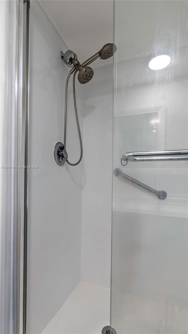 6231 Coral Lake Dr, Unit 307, Margate, FL 33063 Photo