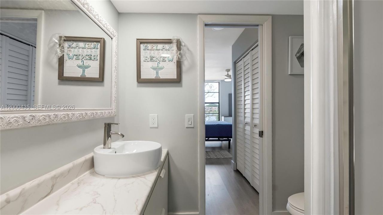 6231 Coral Lake Dr, Unit 307, Margate, FL 33063 Photo