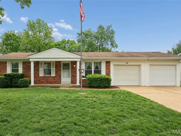 1418 Twin Trails Drive, Fenton, MO 63026