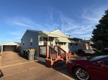 1011 ASH Street, COUNCIL BLUFFS, IA 51501