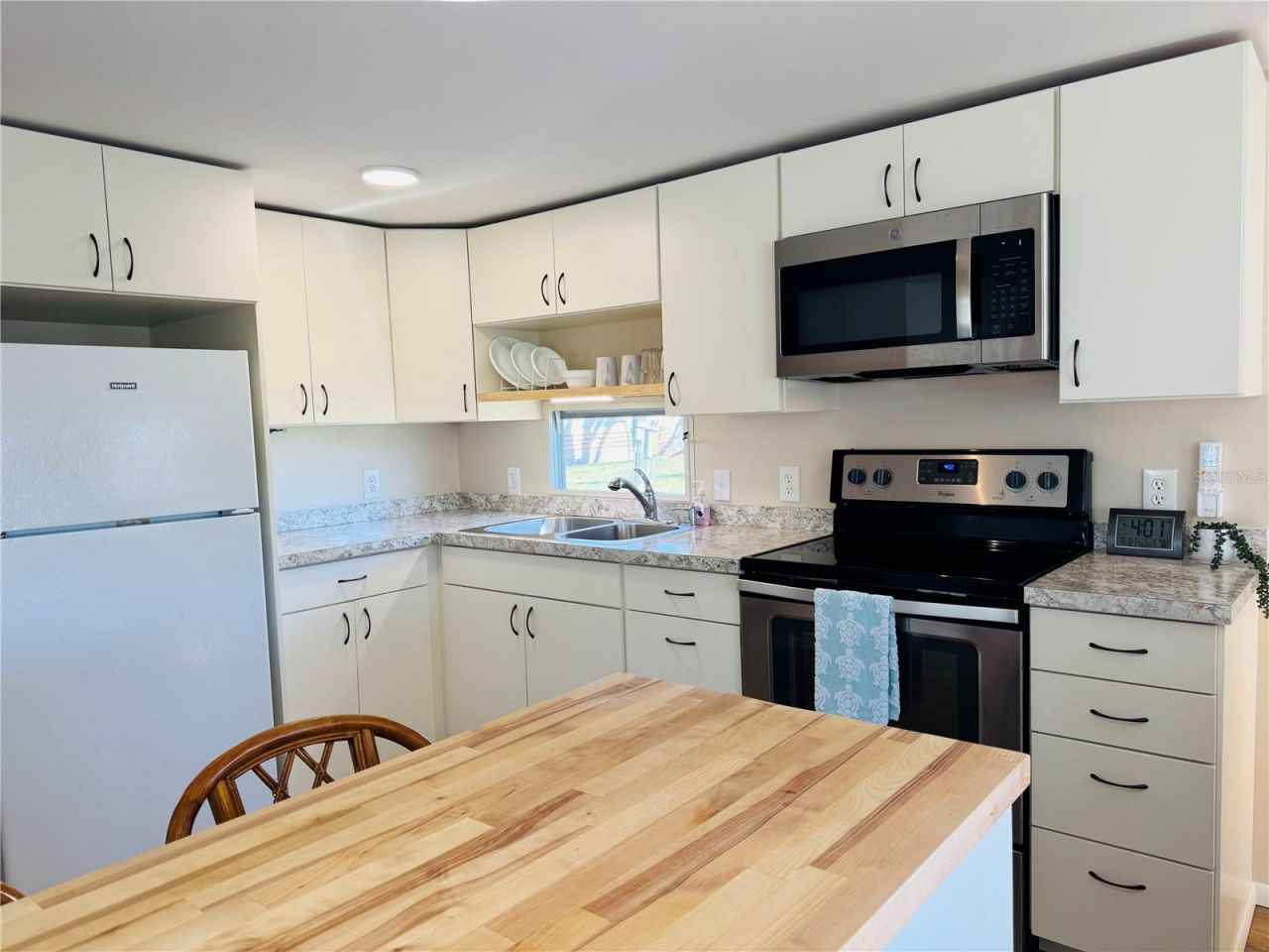 8 6th Street, Bradenton, FL 34210 Photo