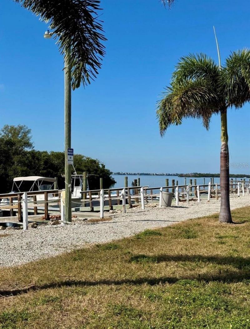 8 6th Street, Bradenton, FL 34210 Photo