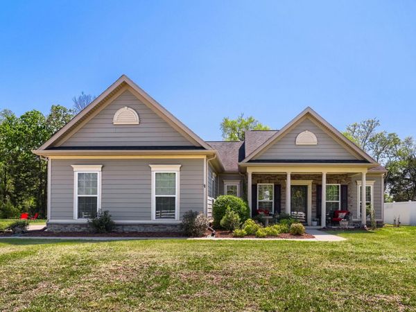 2432 Parkwood Dr, Murfreesboro, TN 37128