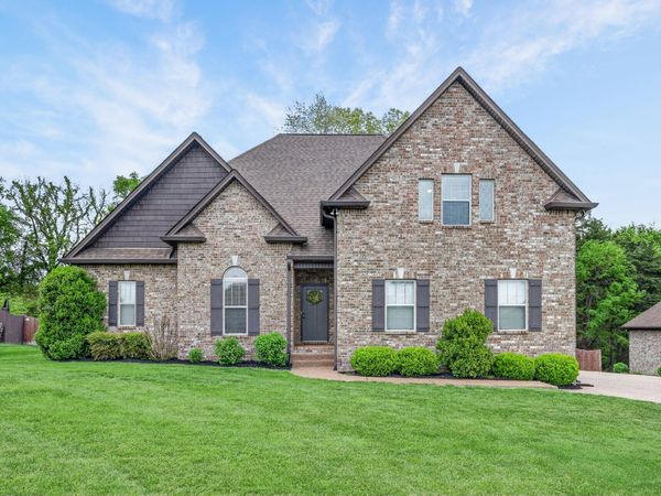 55 Harbor Pt, Lebanon, TN 37087