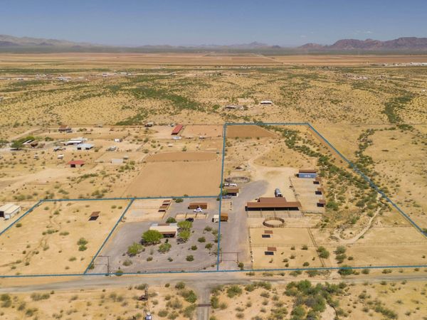 52510 W Williams Road, Aguila, AZ 85320