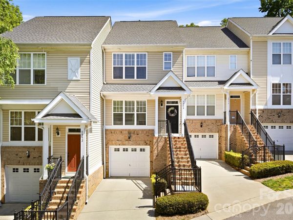 6048 Champions Crest Drive, Charlotte, NC 28269