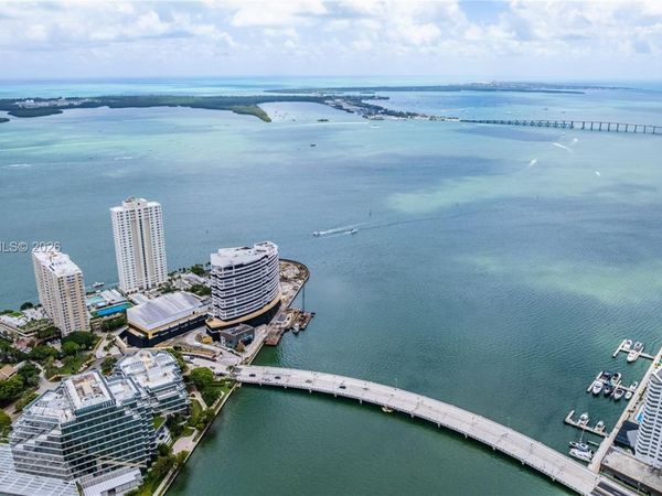 495 Brickell Ave, Unit PH-5703, Miami, FL 33131
