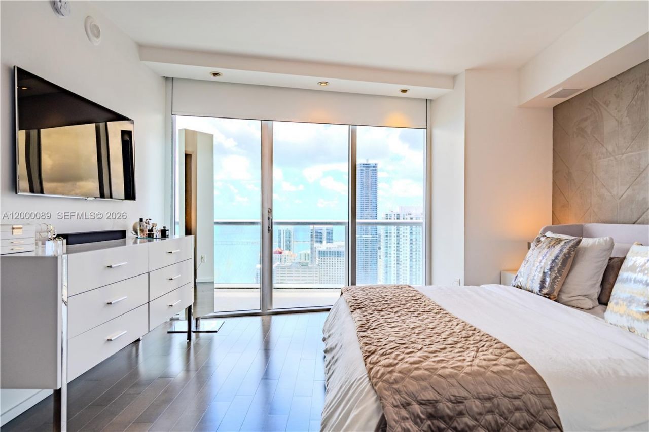 495 Brickell Ave, Unit PH-5703, Miami, FL 33131 Photo