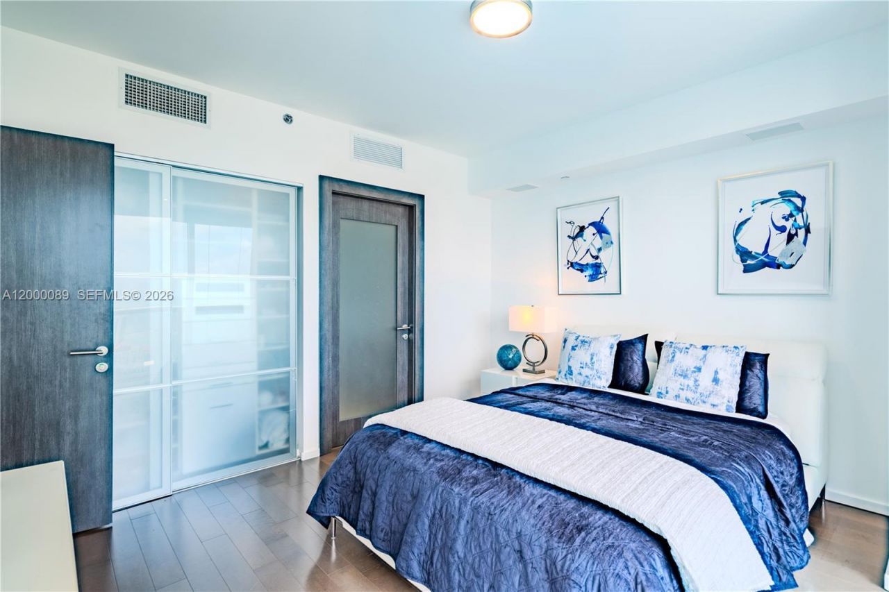 495 Brickell Ave, Unit PH-5703, Miami, FL 33131 Photo