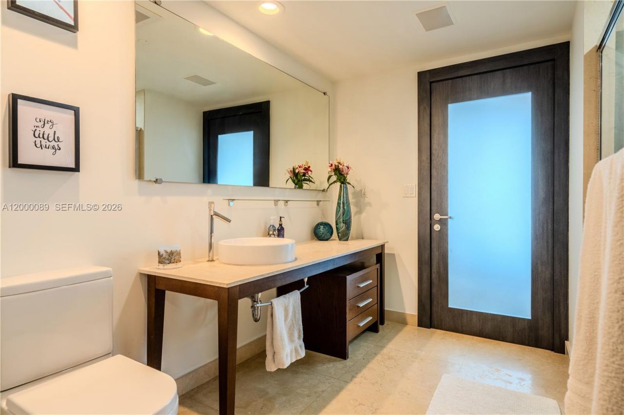 495 Brickell Ave, Unit PH-5703, Miami, FL 33131 Photo