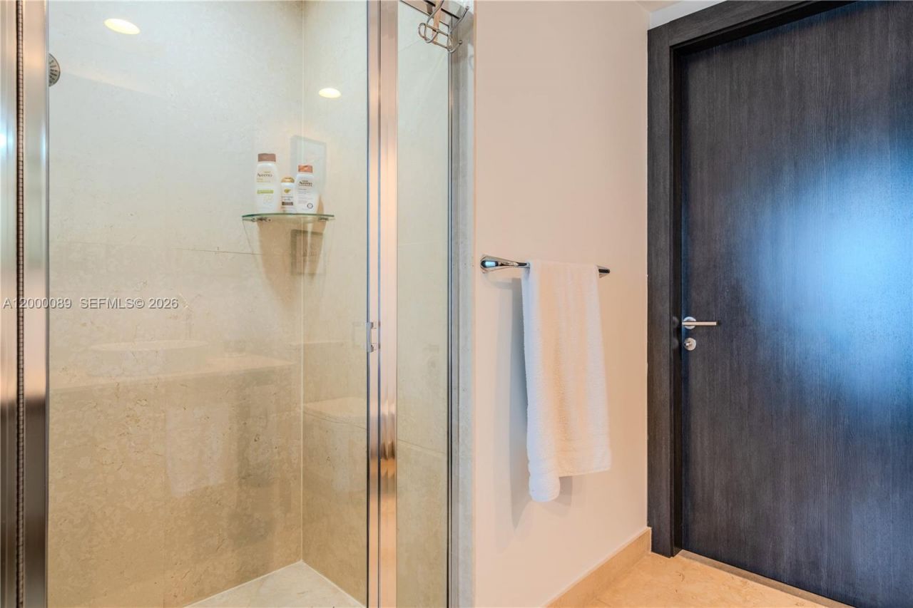 495 Brickell Ave, Unit PH-5703, Miami, FL 33131 Photo