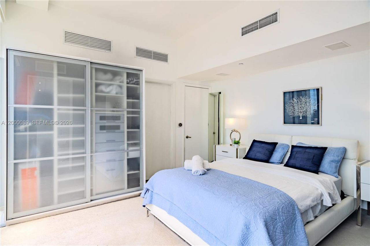 495 Brickell Ave, Unit PH-5703, Miami, FL 33131 Photo