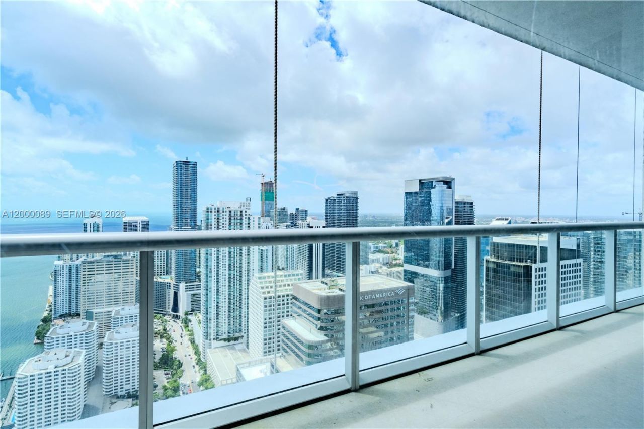 495 Brickell Ave, Unit PH-5703, Miami, FL 33131 Photo