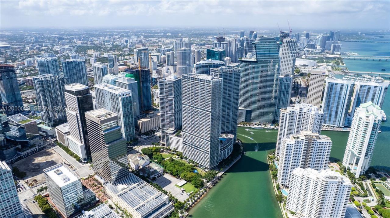 495 Brickell Ave, Unit PH-5703, Miami, FL 33131 Photo