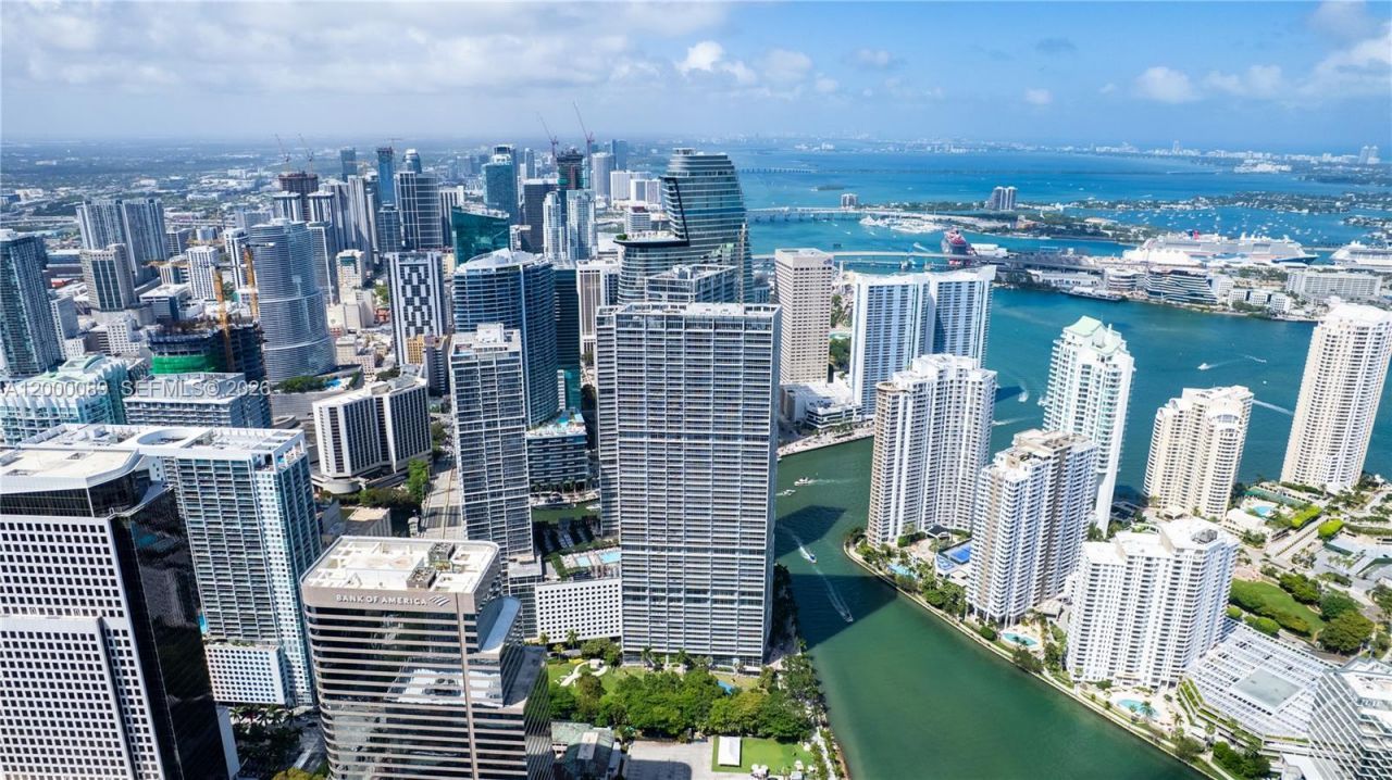 495 Brickell Ave, Unit PH-5703, Miami, FL 33131 Photo