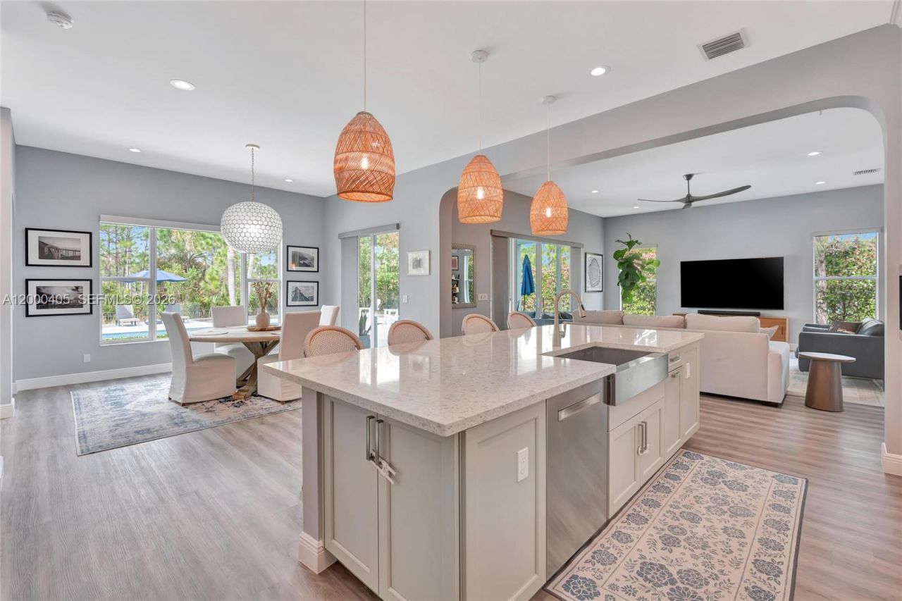 8150 SE Grassy Hollow Trl, Jupiter, FL 33458 Photo