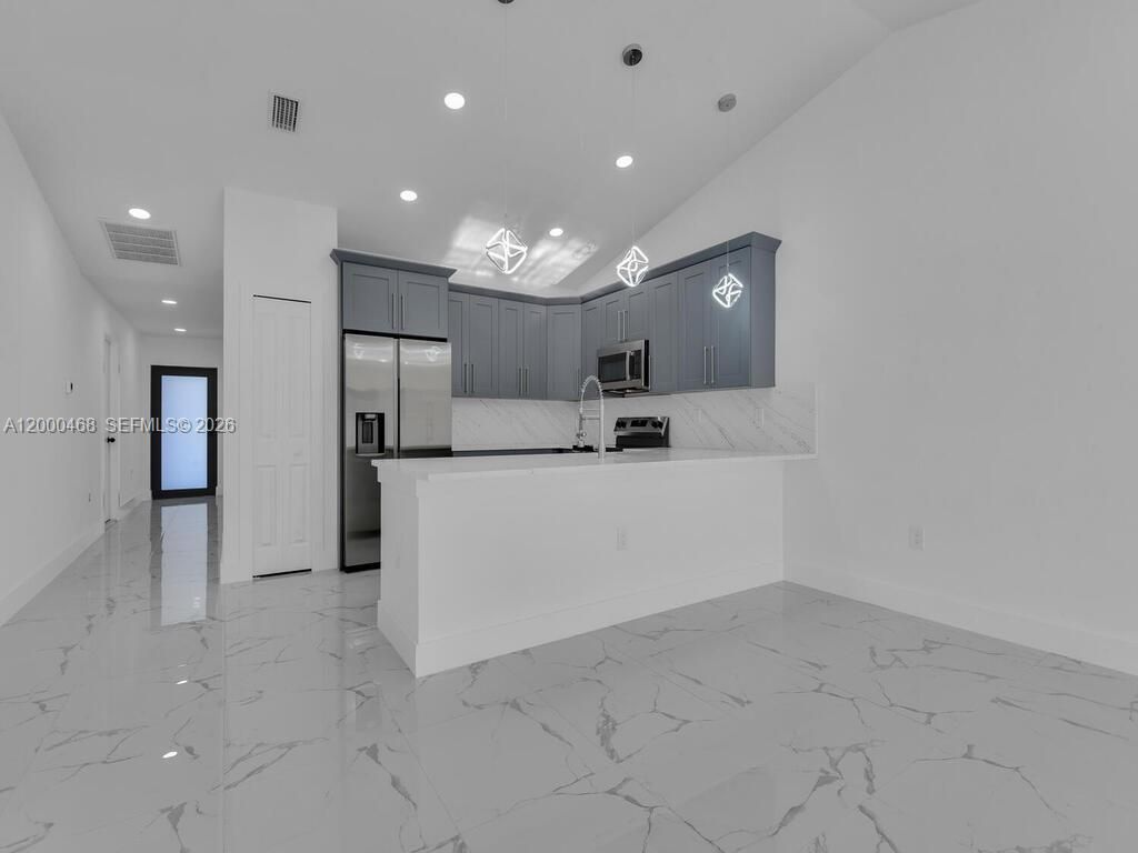 5117 24th St Sw, Lehigh Acres, FL 33973 Photo