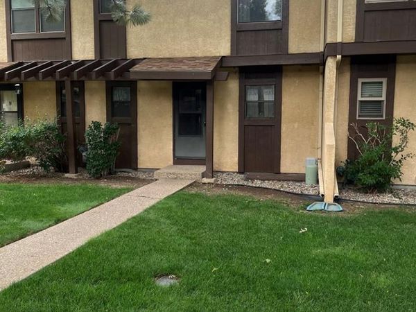 45 Glenroyal Dr, Pueblo, CO 81005