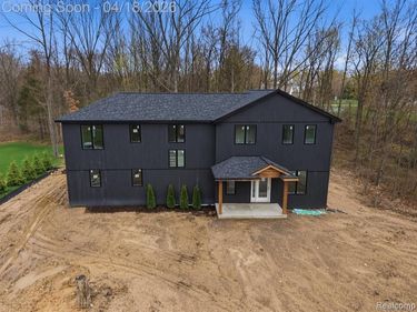 11810 Scenic Valley, Springfield Twp, MI 48350