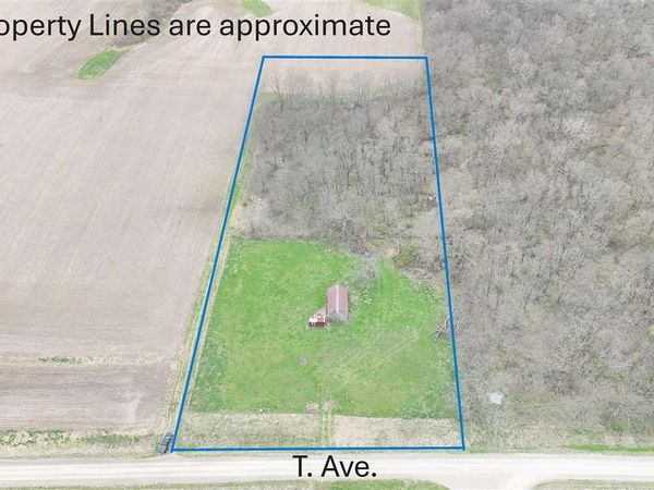 000 T Ave, Columbus Junction, IA 52738