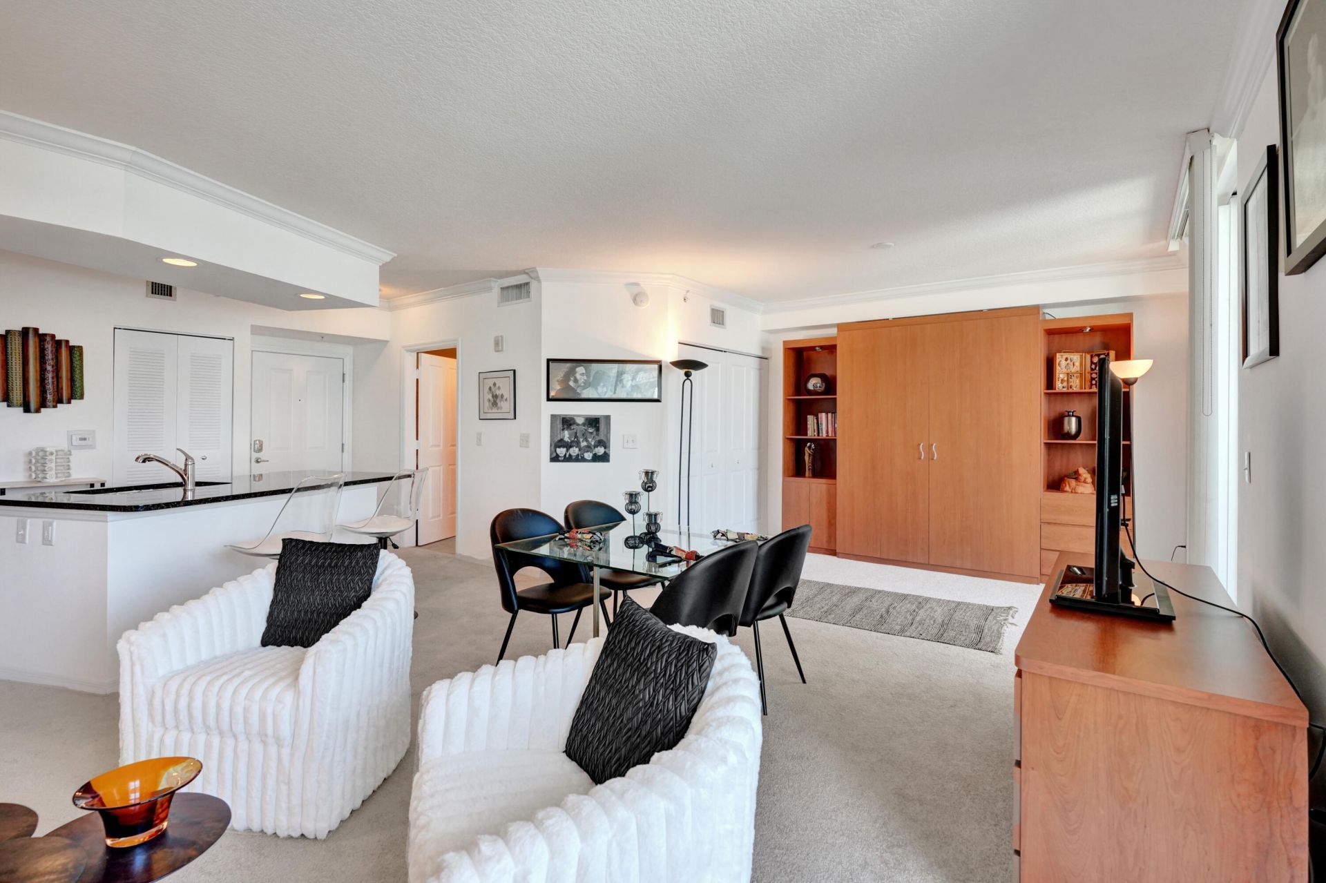 600 S Dixie Highway, Unit 352, West Palm Beach, FL 33401 Photo