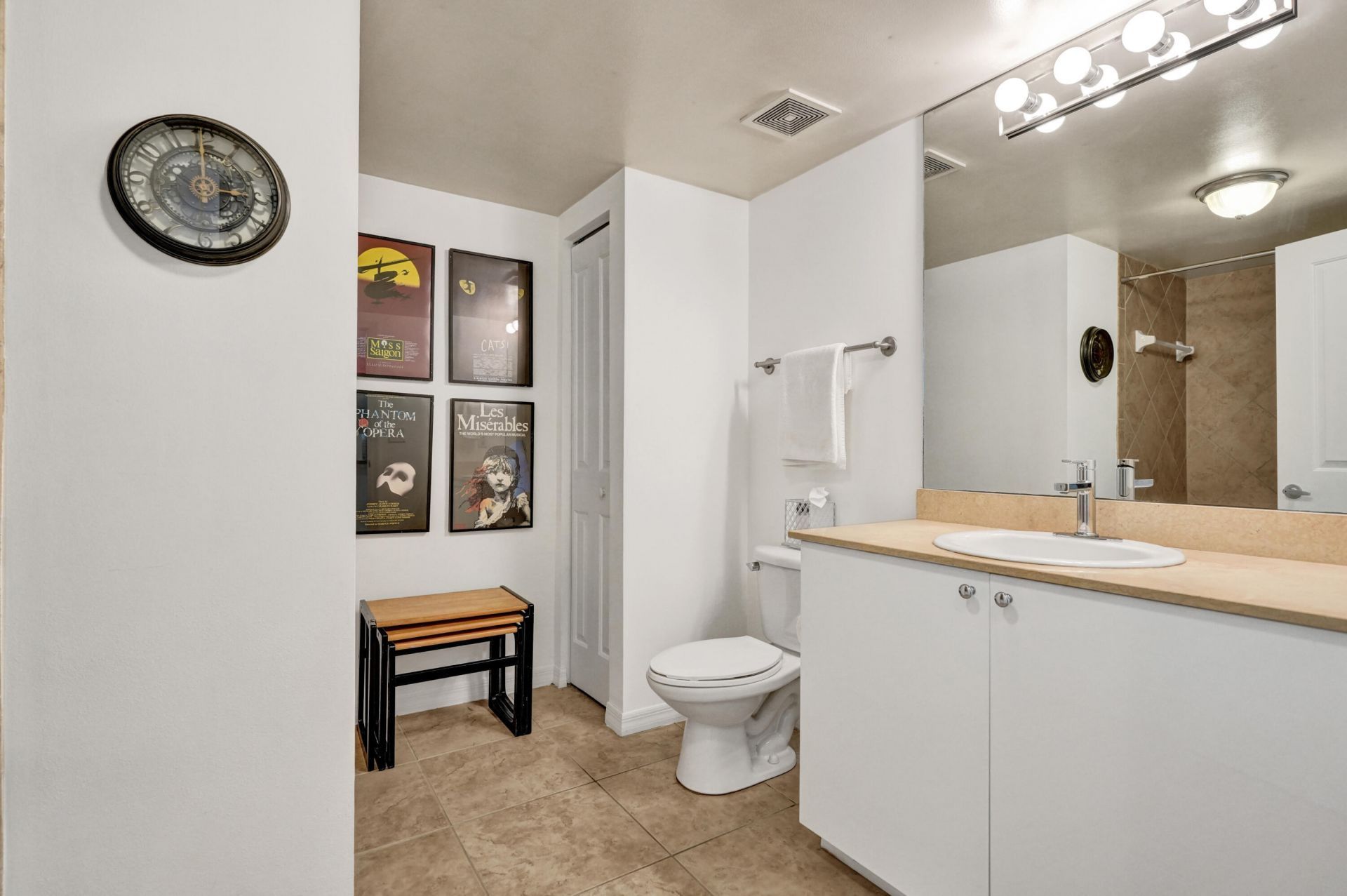 600 S Dixie Highway, Unit 352, West Palm Beach, FL 33401 Photo