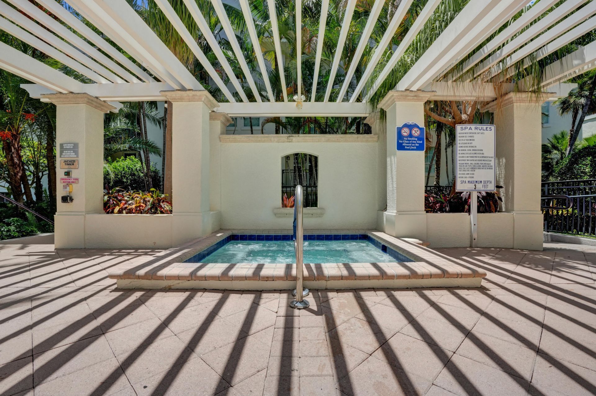 600 S Dixie Highway, Unit 352, West Palm Beach, FL 33401 Photo