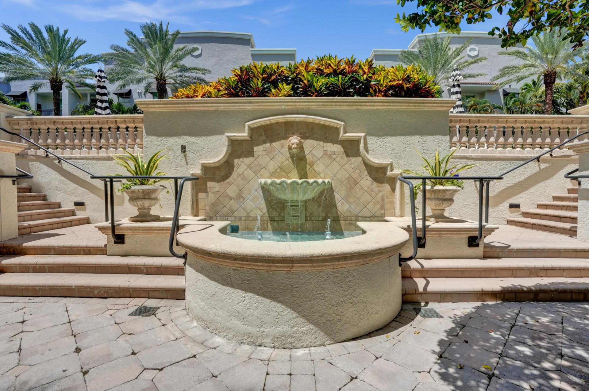 600 S Dixie Highway, Unit 352, West Palm Beach, FL 33401 Photo