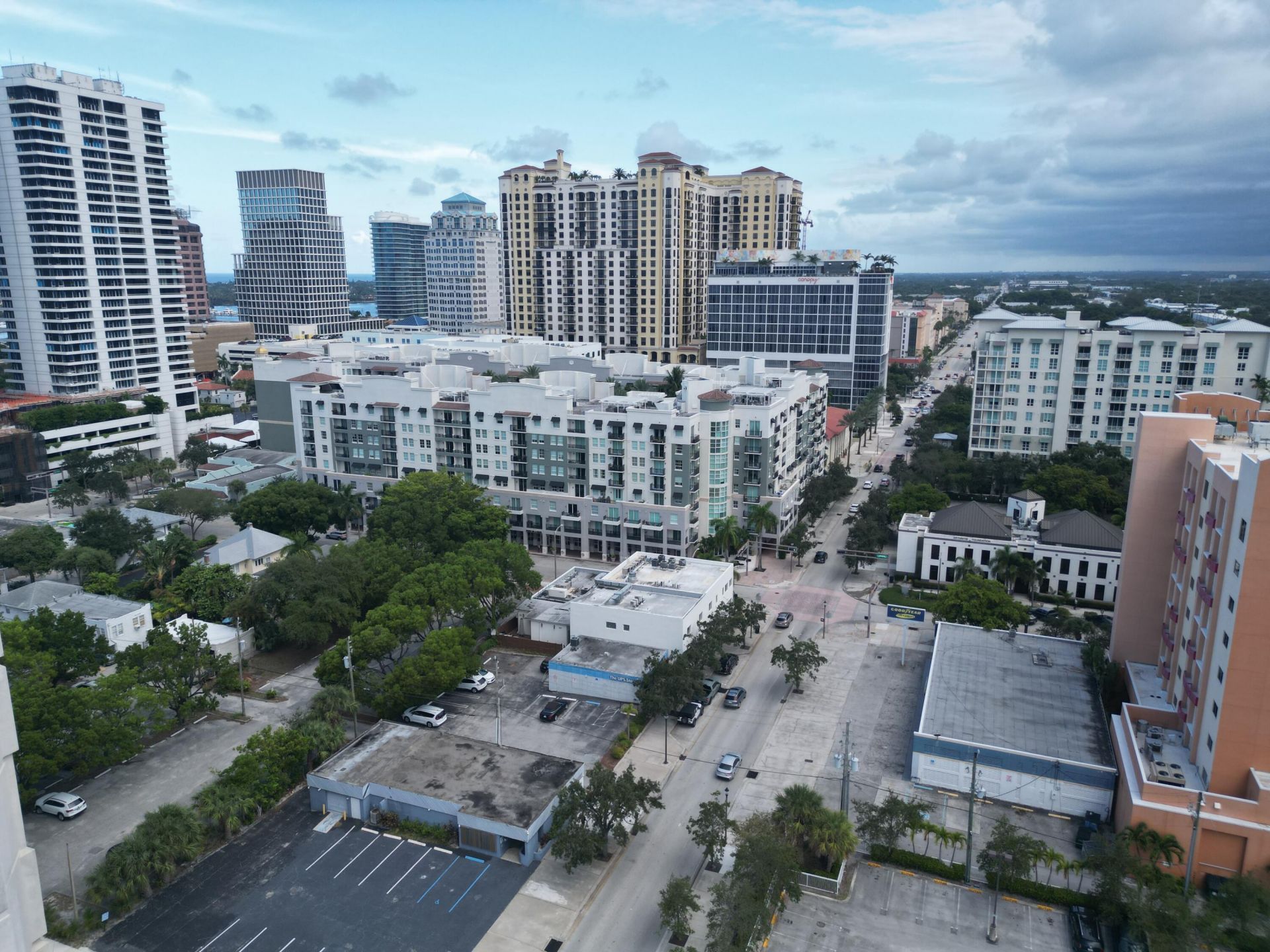 600 S Dixie Highway, Unit 352, West Palm Beach, FL 33401 Photo