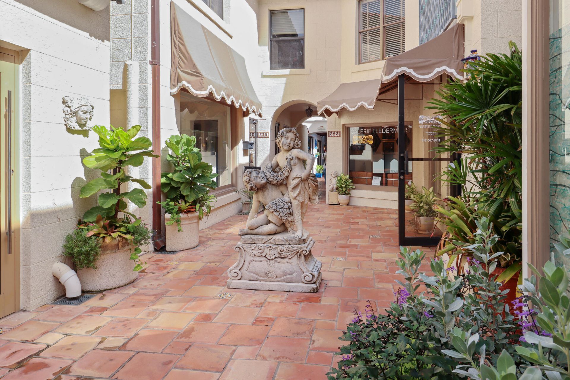 600 S Dixie Highway, Unit 352, West Palm Beach, FL 33401 Photo