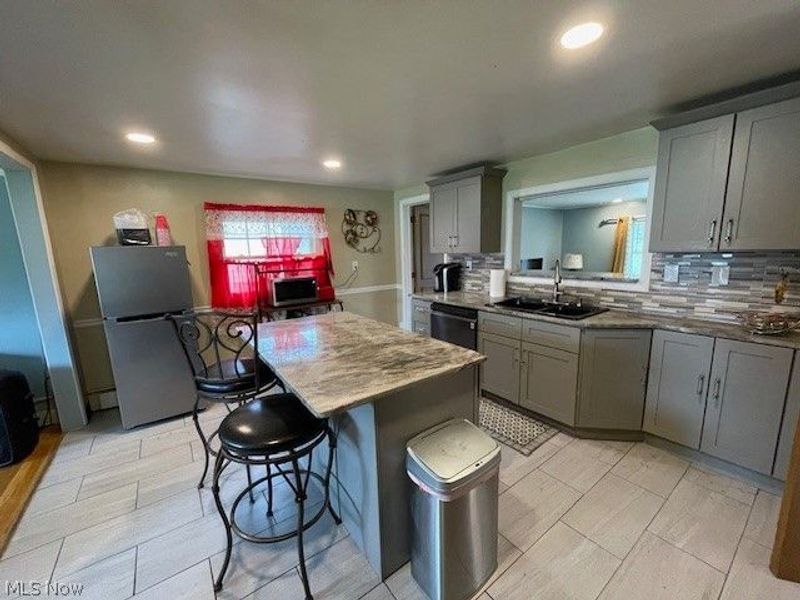 25704 Highland Road, Richmond Heights, OH 44143 Photo 8