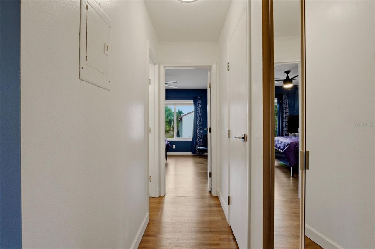 2613 Pine Lake Terrace, Unit D, Sarasota, FL 34237 Photo