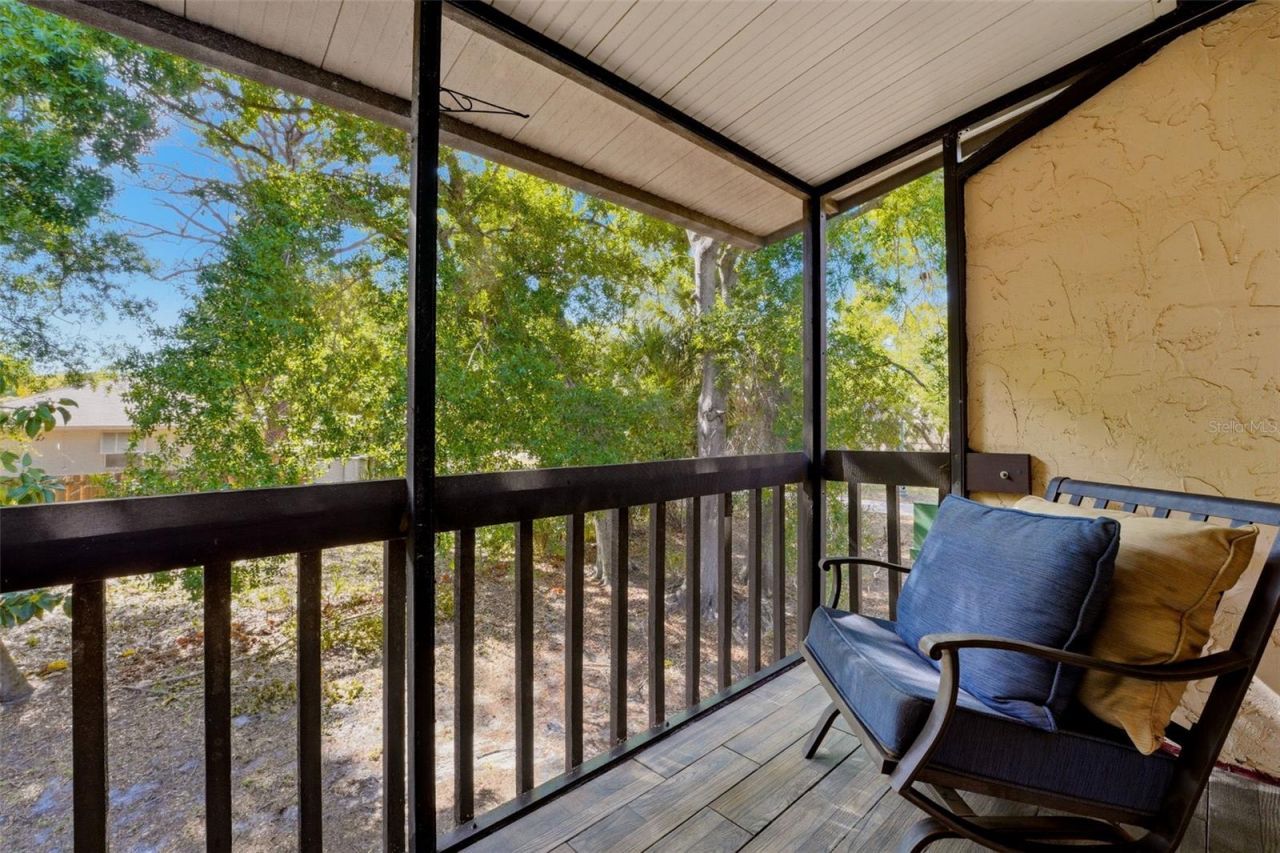 2613 Pine Lake Terrace, Unit D, Sarasota, FL 34237 Photo