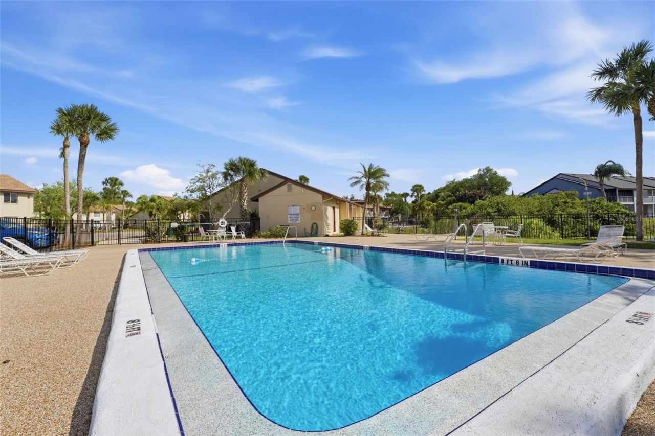 2613 Pine Lake Terrace, Unit D, Sarasota, FL 34237 Photo