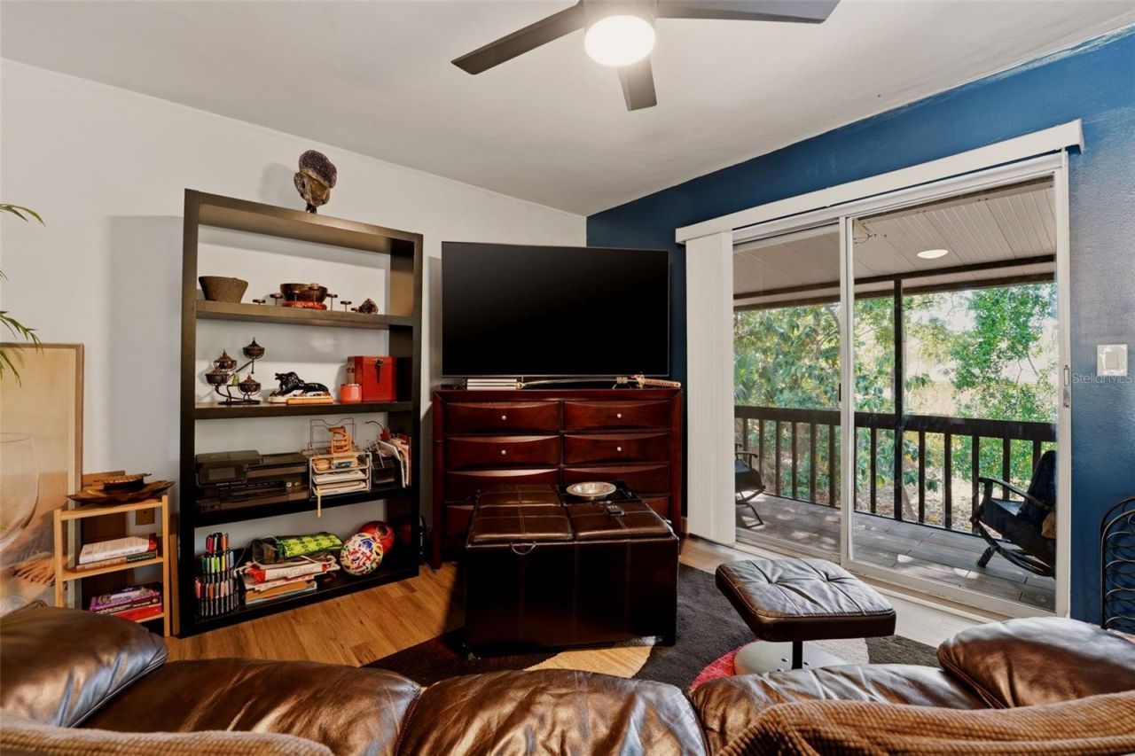 2613 Pine Lake Terrace, Unit D, Sarasota, FL 34237 Photo