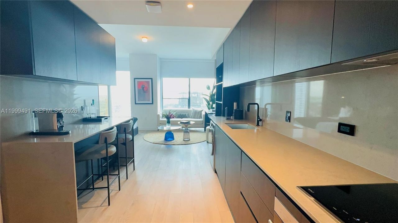 20 NE 11 St, Unit ExecPH11, Miami, FL 33132 Photo