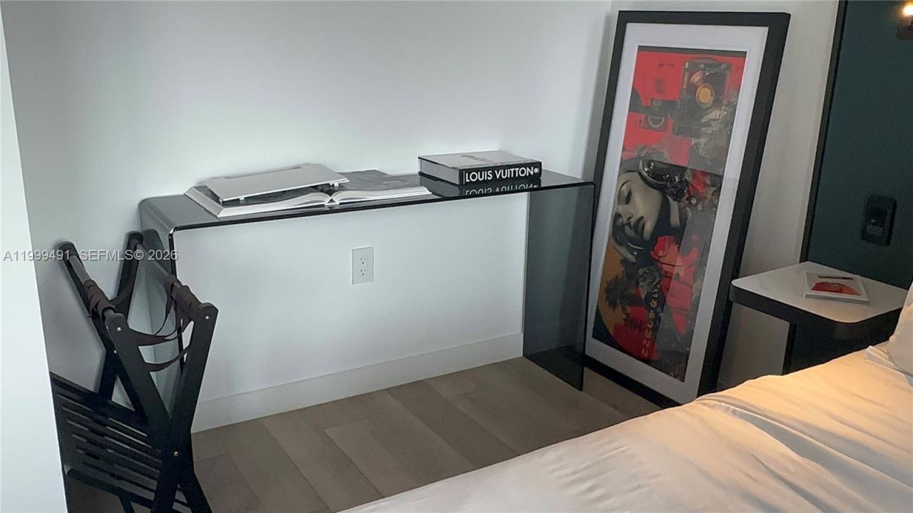 20 NE 11 St, Unit ExecPH11, Miami, FL 33132 Photo