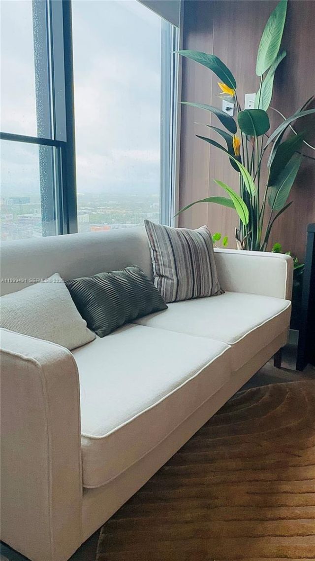 20 NE 11 St, Unit ExecPH11, Miami, FL 33132 Photo