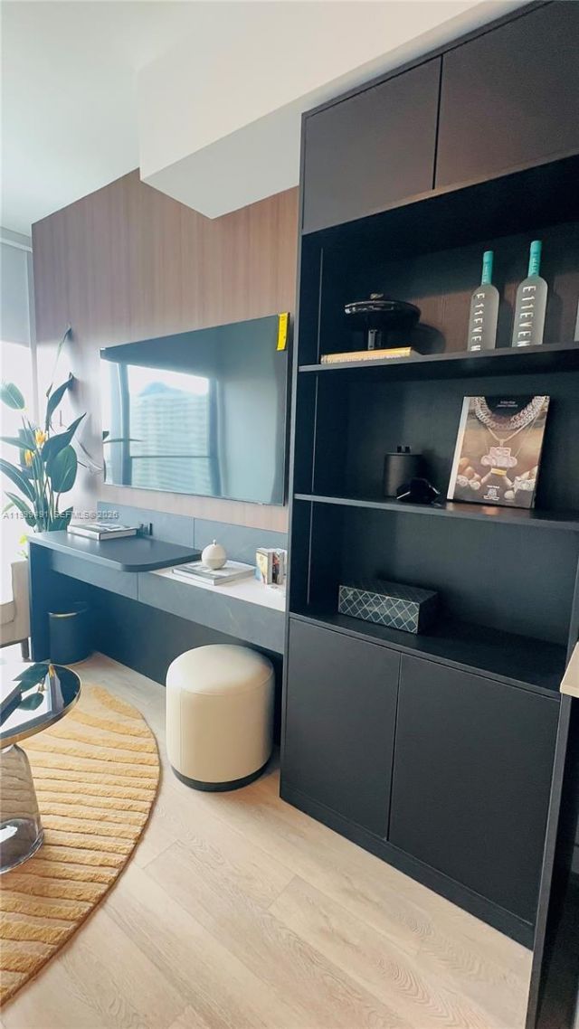 20 NE 11 St, Unit ExecPH11, Miami, FL 33132 Photo