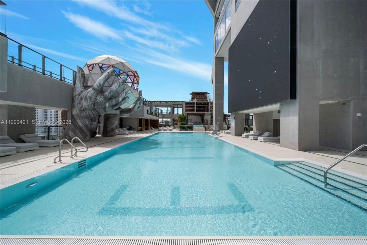 20 NE 11 St, Unit ExecPH11, Miami, FL 33132 Photo