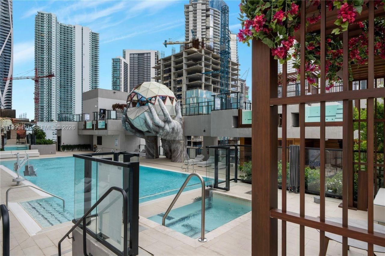 20 NE 11 St, Unit ExecPH11, Miami, FL 33132 Photo