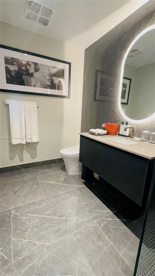 20 NE 11 St, Unit ExecPH11, Miami, FL 33132 Photo