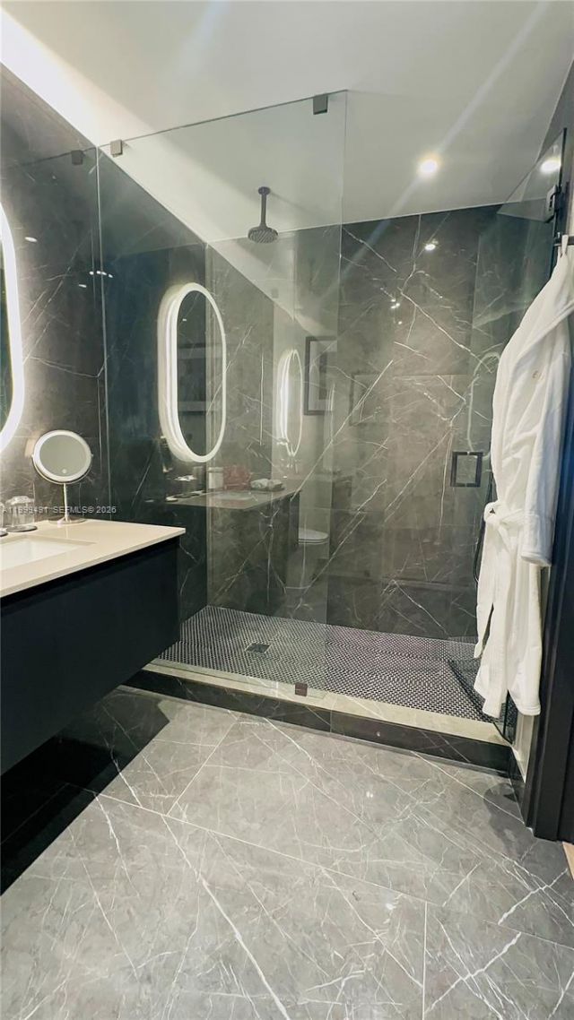 20 NE 11 St, Unit ExecPH11, Miami, FL 33132 Photo